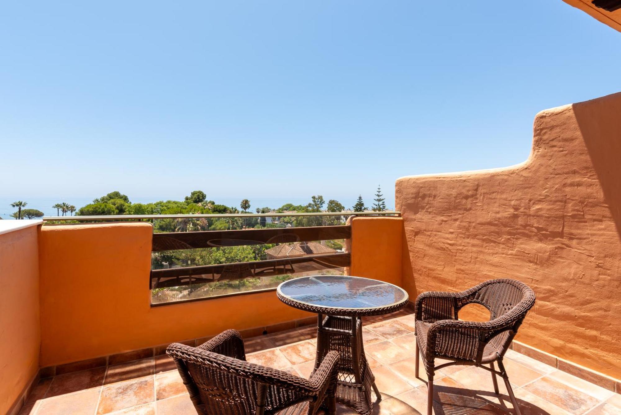 Globales Paraiso Beach Estepona Buitenkant foto